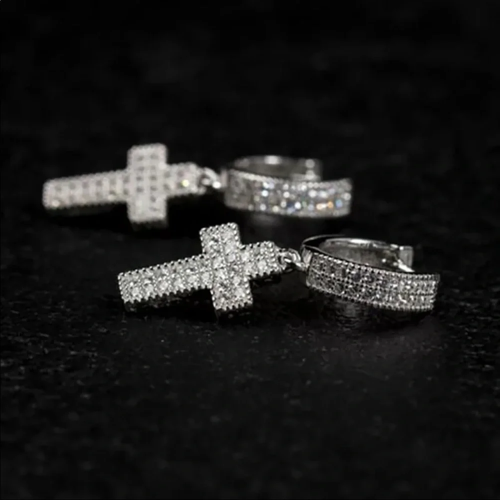 New Men’s Cross Diamond Earrings - Picture 3 of 5